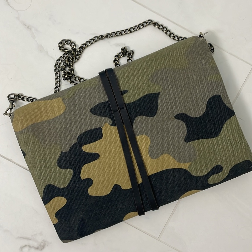 Stella & Dot camo crossbody canvas bag clutch metal chain - Picture 8 of 8